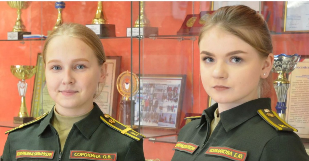 ناگفته هایی از تمرین نظامی دختران در روسیه + عکس