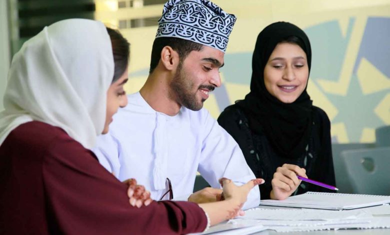 تحصیل در عمان-کاماپرس