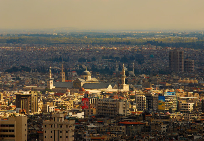 سفر به دمشق-کاماپس