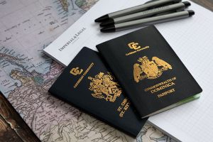 هزینه-اضافه-کردن-وابستگان-به-پاسپورت-دومینیکا-کاماپرس