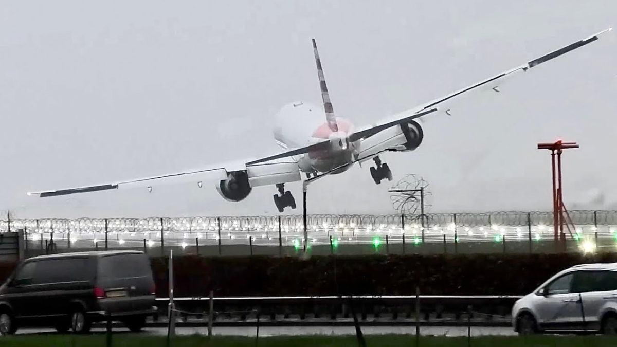 خلبان هواپیمای مسافربری 777 آمریکا کنترل هواپیما را از دست داد کاماپرس