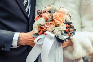 5 پیشنهاد گل برای سالگرد ازدواج + قیمت کاماپرس