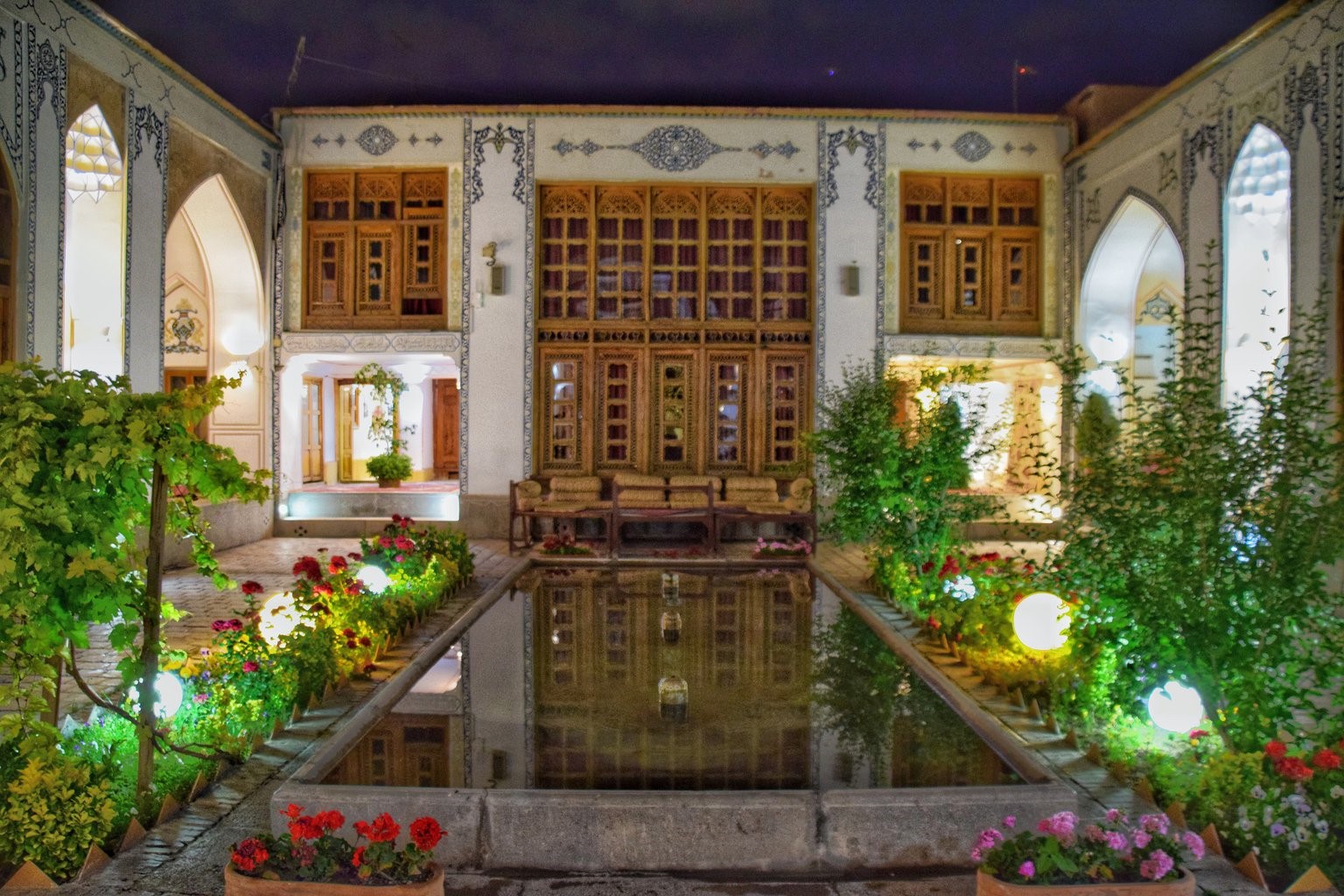 1-هتل سنتی اصفهان