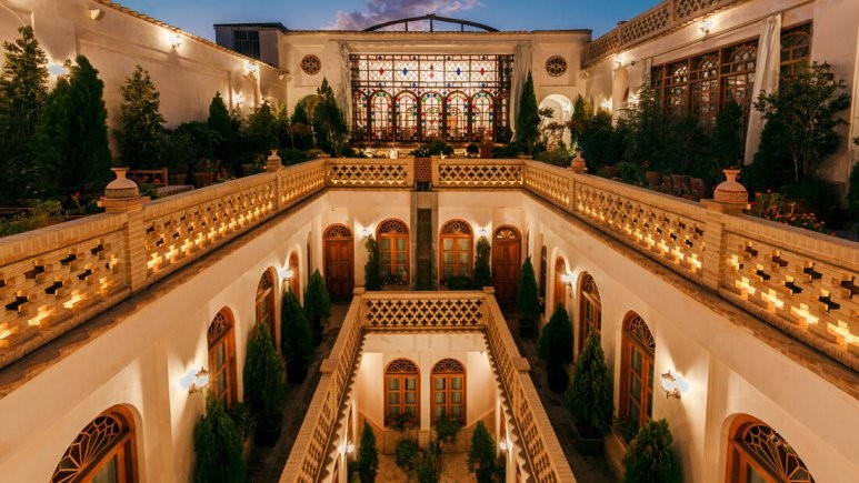 3-اقامتگاه سنتی قصر منشی اصفهان