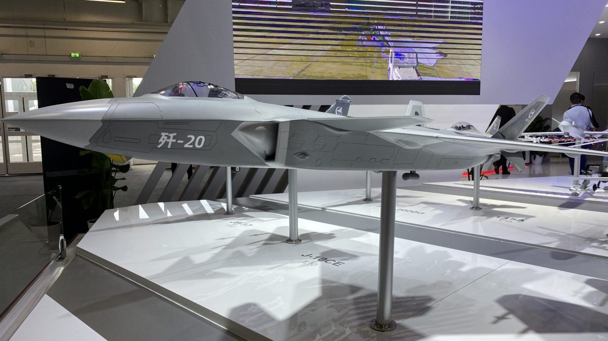 چنگدو جی 20 ؛ رقیب جنگنده اف 22 آمریکا (ویدیو)