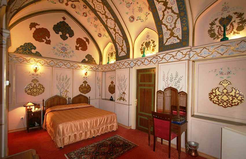 بهترین هتل 4 ستاره اصفهان از نظر کاربران فلایتیو
