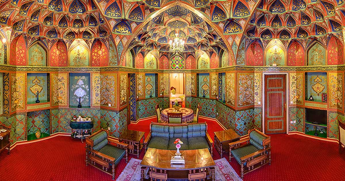 بهترین هتل 4 ستاره اصفهان از نظر کاربران فلایتیو، اسنپ تریپ و علی بابا
