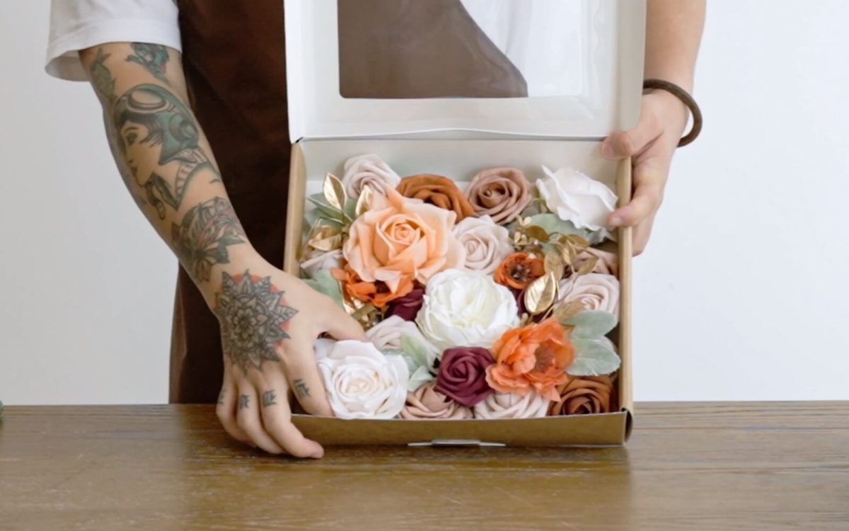 لوکس ترین باکس گل رز برای هدیه کاماپرس