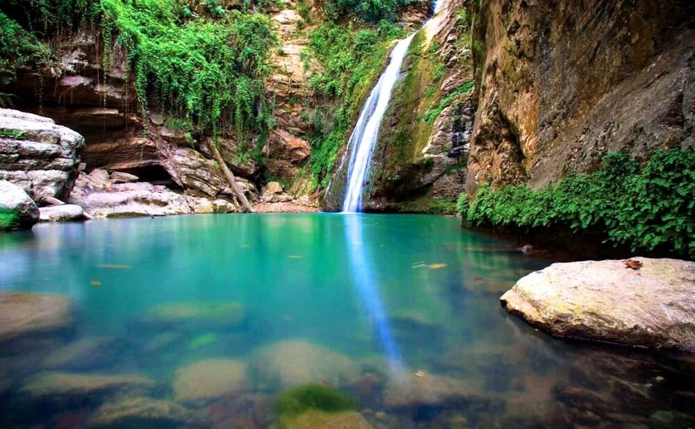 ۴ آبشار دیدنی استان گلستان