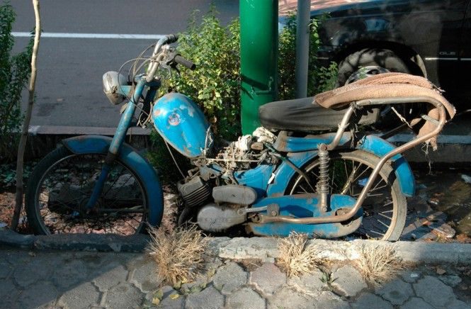 موتورسیکلت فرسوده