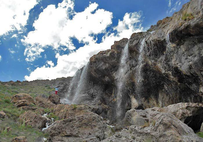 1-آبشارهای پارک ملی لار
