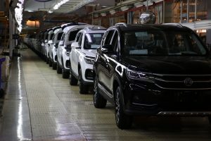 چینی زه شدن صنعت خودروسازی کشور-کاماپرس