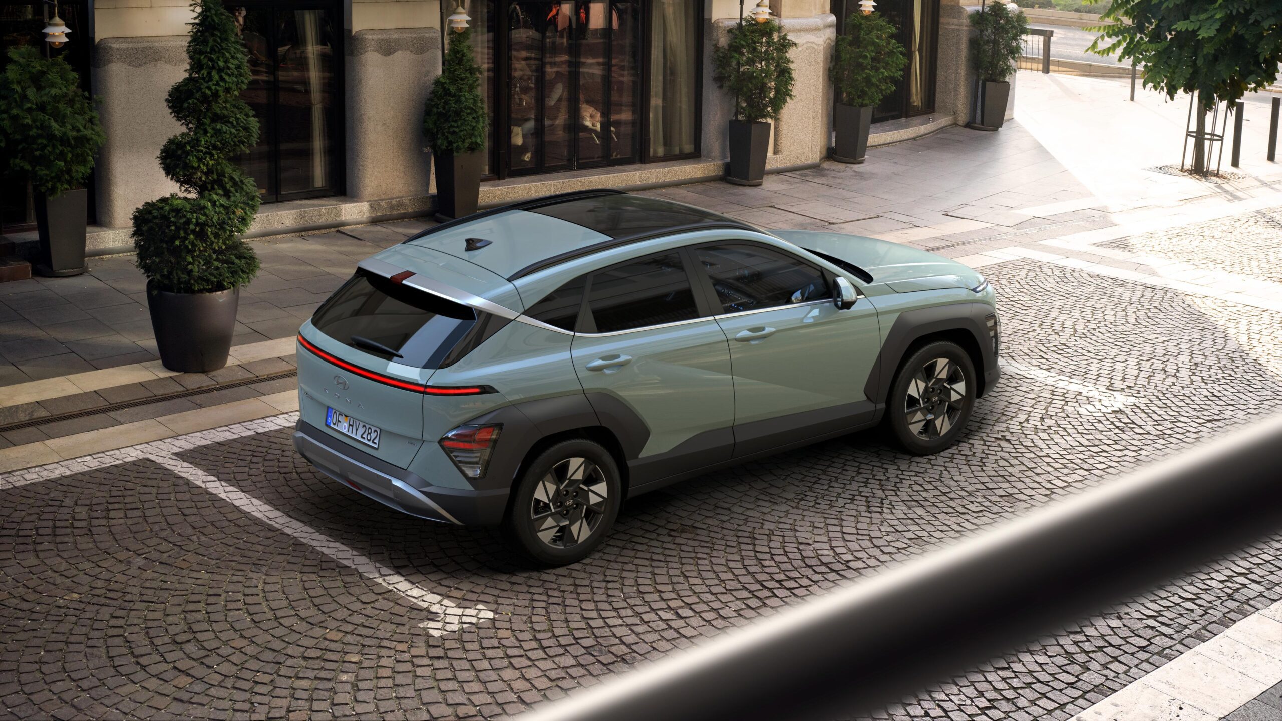 Hyundai KONA- کاماپرس